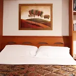 Apartment 800M Sanpietro Station, Vatican, Roma Centro